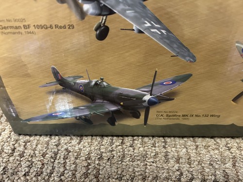 Unimax Forces of Valor 1:32 UK Spitfire MK IX, Netherlands 1945 No. 90224 - Picture 10 of 10