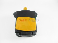 1PCS YUKEN Vane Pumps PV2R1-6-F-RAR-41 New