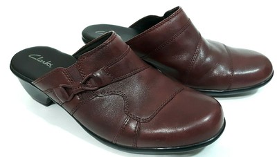 clarks clogs