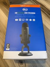 Blue Yeti Professional Multi-Pattern USB Condenser Microphone - Blackout