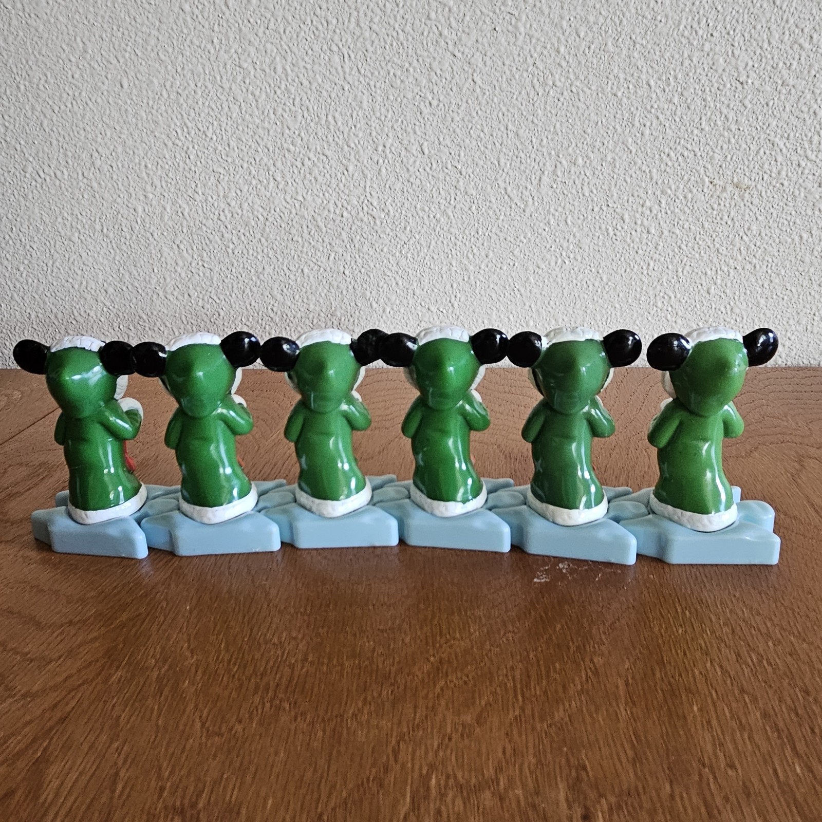 6pc Minnie Mouse McDonald's Toys Vintage Once Upon A Christmas Collectible 