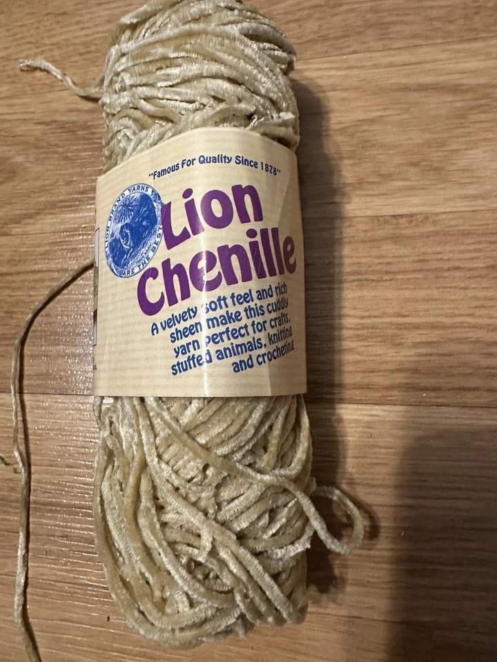 Lote 14+ Fios Marca Leão Chenille Sensations 710 Arenito Acrílico Bege - Imagem 4 de 4