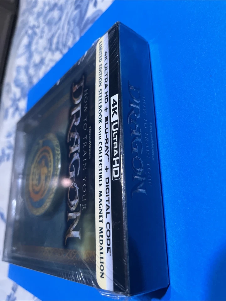 How To Train Your Dragon STEELBOOK 4K UHD Blu-ray W/Digital & Magnetic Medallion - Image 3 of 4