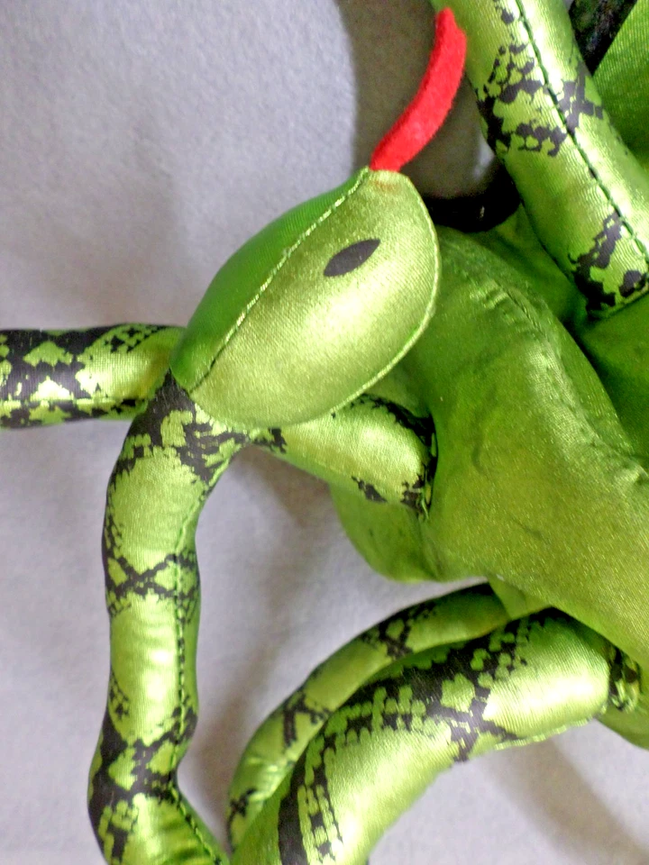 Elope Medusa Hat Adult Adjustable Green Snake Head Cap Halloween Costume Prop - Image 4 of 4