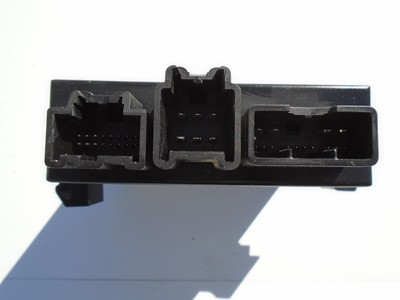 06-15 Chevrolet Tahoe 20935205 Door Liftgate Control Unit Module  