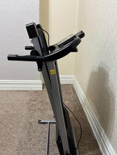 Treadmill used- Foldable, Electric & LCD Display for Performance Monitoring
