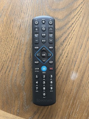 Spectrum Universal Remote SR-002-R TX4RD27A Tested and Working