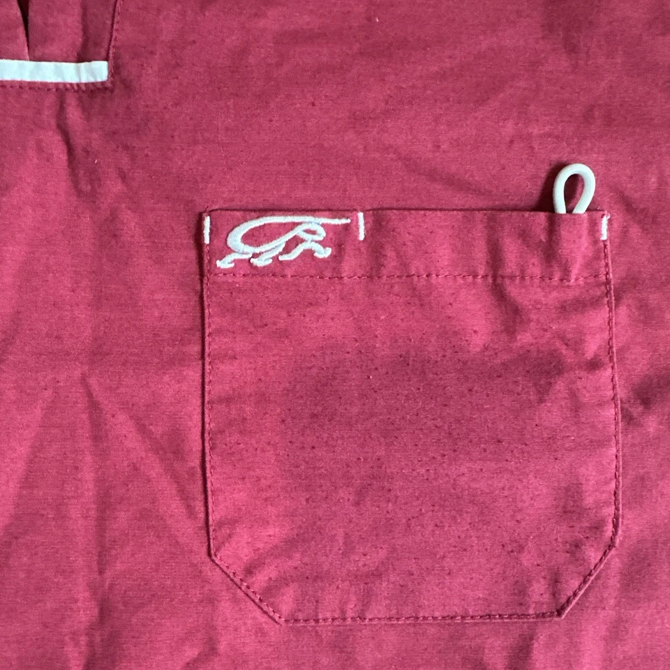 Iguana Med Uniforms Red Sm Women's Scrub Set Enhanced V-Neck Top/Multi Pocket - Image 3 of 4