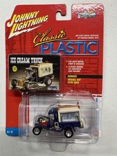Johnny Lightning Pop Culture Classic Plastic R2 3 George Barris Ice Cream Truck