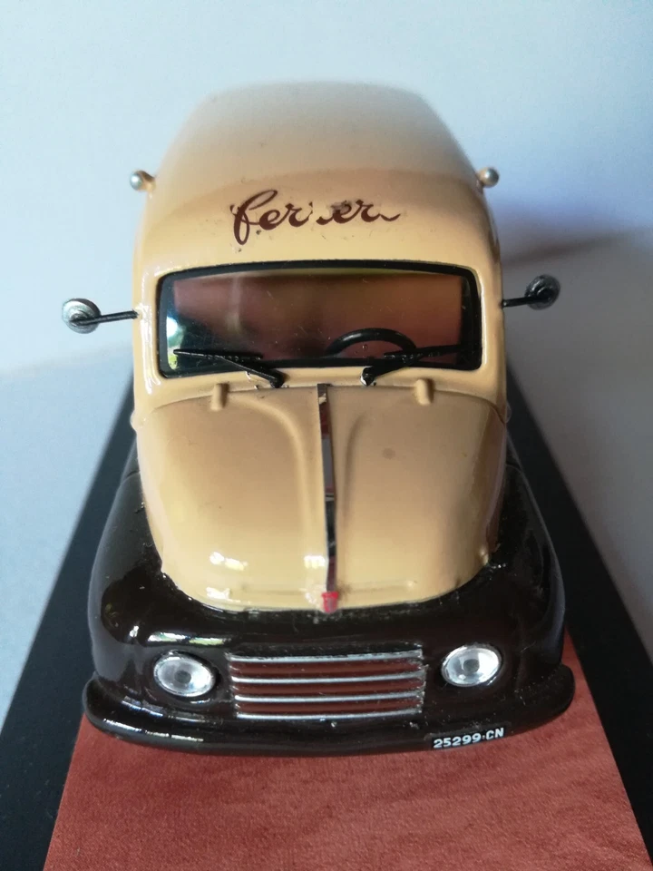 Fiat 615 modellino furgone pubblicitario Gianduiot FERRERO sc. 1:43 - NO EDICOLA - Immagine 3 di 4
