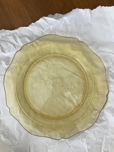 Vintage Federal Glass Patrician Yellow Depression Dinner Plate, 11"