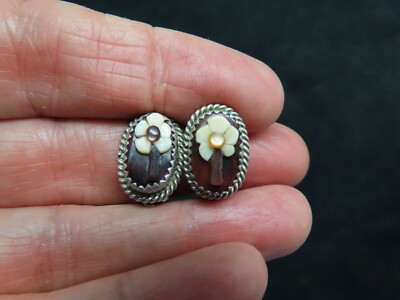 Vintage ZUNI Signed ''JC'' AMBER Inlaid Flower Clip Earrings