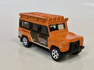 Matchbox Die-Cast Land Rover Defender 110 1997 Rainforest Excursions Truck