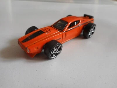 Hotwheels Dodge Charger in Orange - Photo 1/2