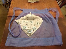 VTG Apron Blue with Daisies