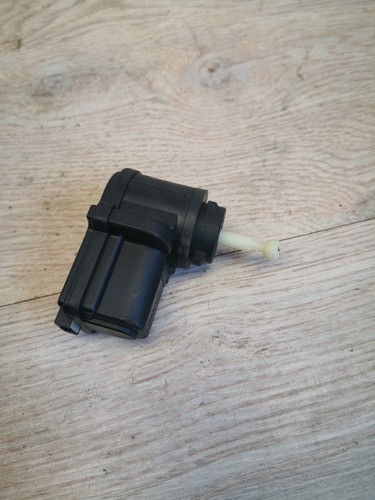 Stellmotor Scheinwerfer VW Polo 9N  1J0941295B