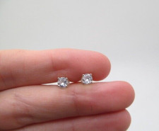 925 Sterling Silver 4mm Round Clear Crystal Sparkling Stud Earrings