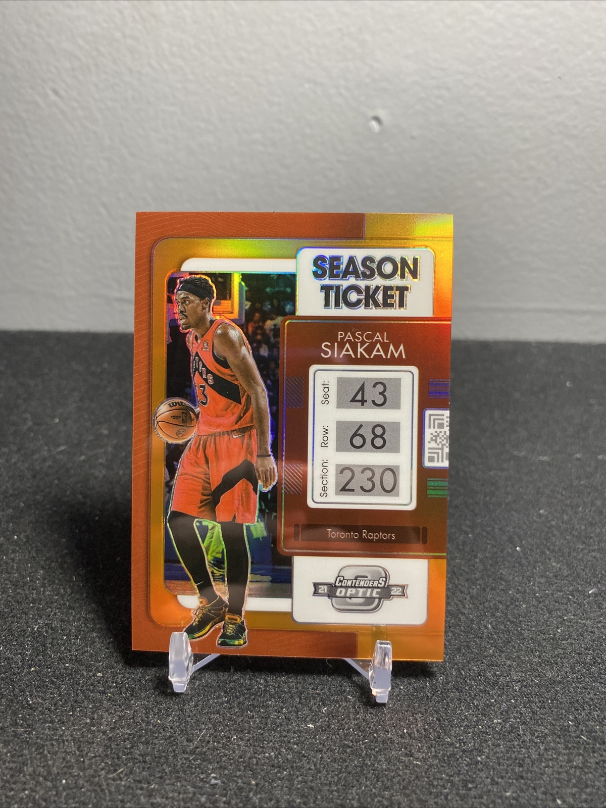 2021-22 Panini Contenders Optic Season Ticket Orange Prizm /49 Pascal Siakam #17