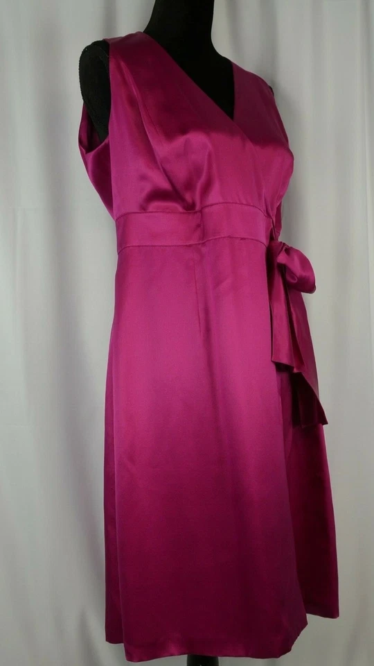 Yves Saint Laurent Wrap Dress Size 8 Silk Fuschia Formal Sleeveless V-Neck Boho - Image 4 of 4