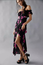 NEW FREE PEOPLE BLACK FLORAL SHE'S A DREAM OFF THE SHOULDER MIDI DRESS SZ S