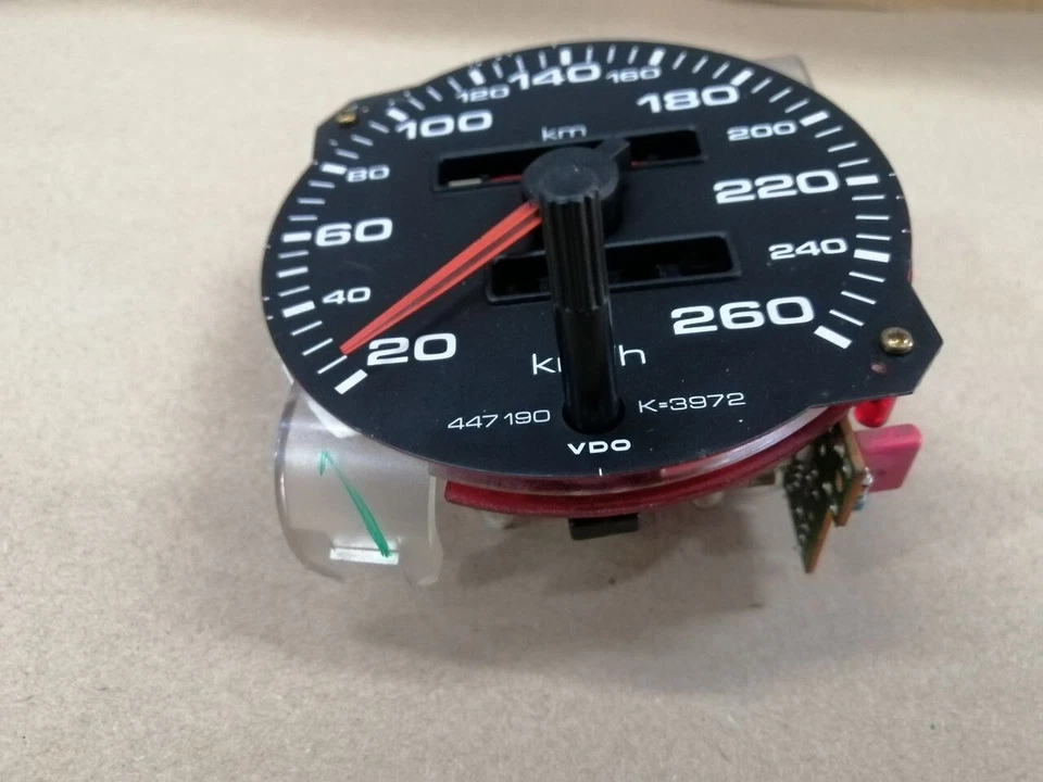447957031AE AUDI A100,A10Q,A200,A20Q VELOCÍMETRO,KILÓMETRO TRIPE Genuino NUEVO Foto 3 de 4