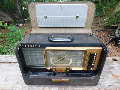 Antique Vintage Zenith Trans Oceanic Radio **NOT Working**