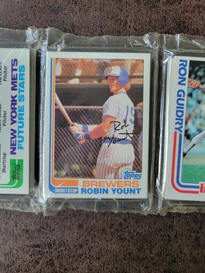 1982 Topps Baseball Unopened Rack Pack - Cal Ripken Jr, Smith RC? Robin Yount - Image 3 of 4
