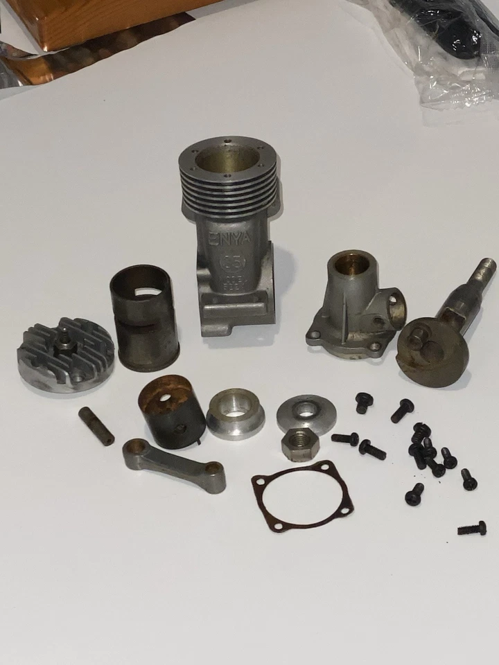 ENYA 35 MODEL 5224, CONTROL LINE ENGINE UN-ASSEMBLED - Image 3 of 4