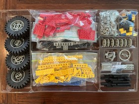 LEGO TECHNIC: Tractor (8859) | Vintage 1981 | All parts, box and instructions.