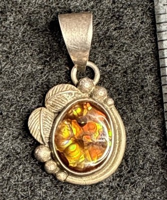 925 Sterlingsilber Holli signiert Handwerk Perlen Feuerachat Opal wie Anhänger 1''
