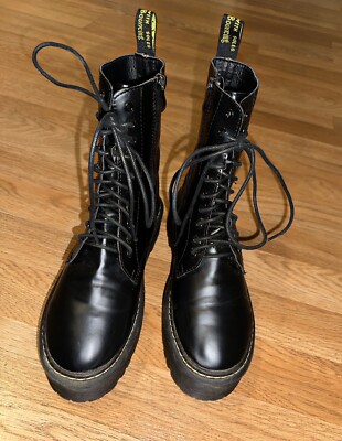 Dr. Martens Unisex 1460 Smooth Leather Lace Up Boots Womens  display picture 3