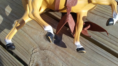 Vintage 80s Mattel Barbie Horse - Dallas - with Saddle *Incomplete* - Picture 6 of 8