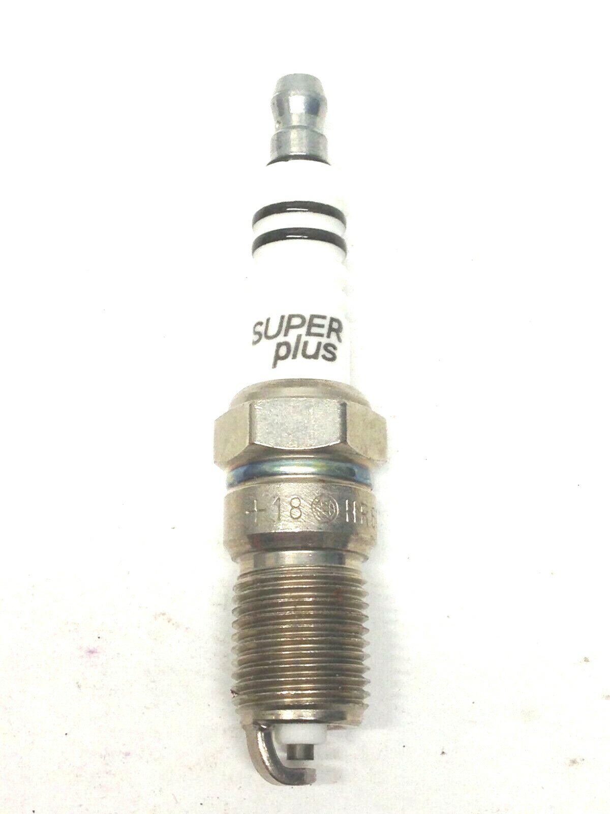 Bosch Super Plus Spark Plugs 4 x New Yttrium HR 6 DC+ (+18) 0 242 240