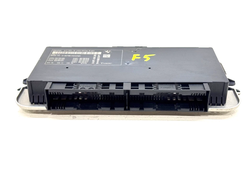 BMW 528I 535I 550I M5 FRM III 2011-2016 MÓDULO DE CONTROL DE LUZ DE REPOSAPIÉS 9251976 Foto 2 de 4