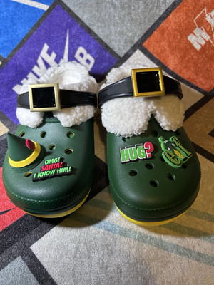 Crocs x Buddy the Elf Size J4