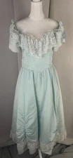 Vintage Jessica McClintock Gunne Sax Soft Teal Lace Thrashed Formal Gown 11