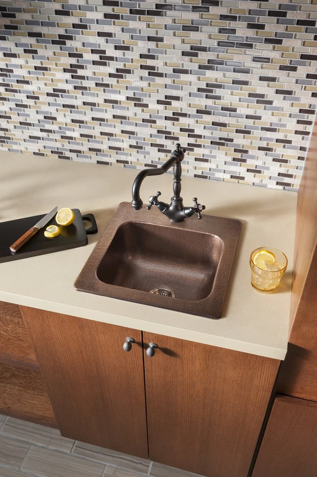 Sinkology KPD-1515HA Seurat Drop In Hecho a Mano Cobre Sólido Puro 15 pulgadas Barra de 1 agujero Foto 4 de 4