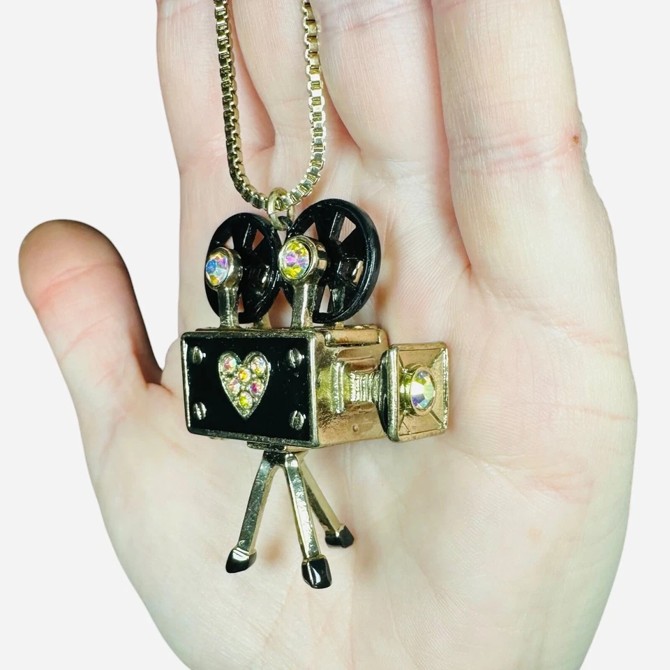 Collar Largo Betsey Johnson Vintage Film Noir Estrella de Cine Ojo Cámara Director Foto 4 de 4