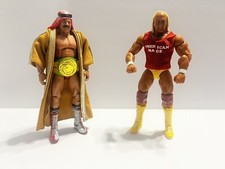 WWE Elite Hulk Hogan vs Legends Elite The Iron Sheik with green Belt.