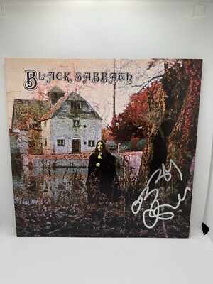 オージー・オズボーン(Black Sabbath)の直筆サイン入りカラー写真 s-l400.jpg
