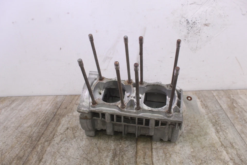 1978 YAMAHA SRX 440 cárteres / estojos de motor principal - Imagem 2 de 4