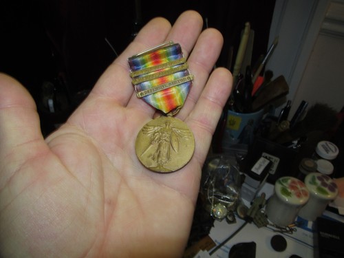 World War 1 Victory Medal with 3 Bars ST MIHIEL, NEUSE-ARGONNE, Defensive Sector - Picture 4 of 4