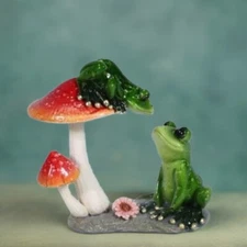 5"W Frog Couple on Mushroom Figurine Ornament Home Decor Unique Gift