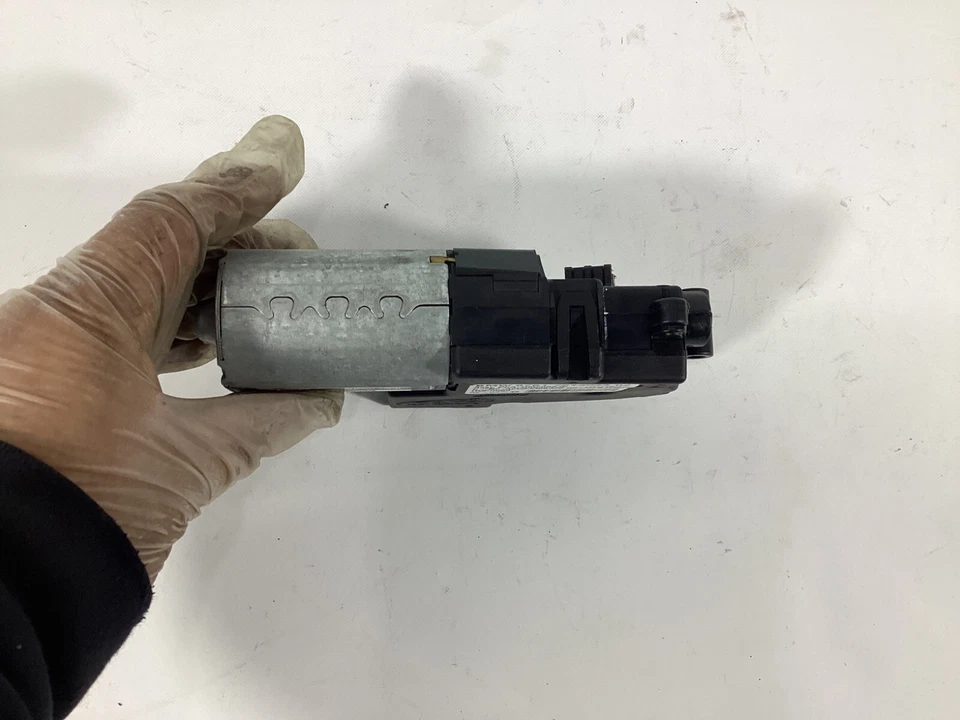 Motor deslizante teto solar BMW X3 F25 2012-2015 6761 7213044 02 FABRICANTE DE EQUIPAMENTO ORIGINAL. - Imagem 3 de 4