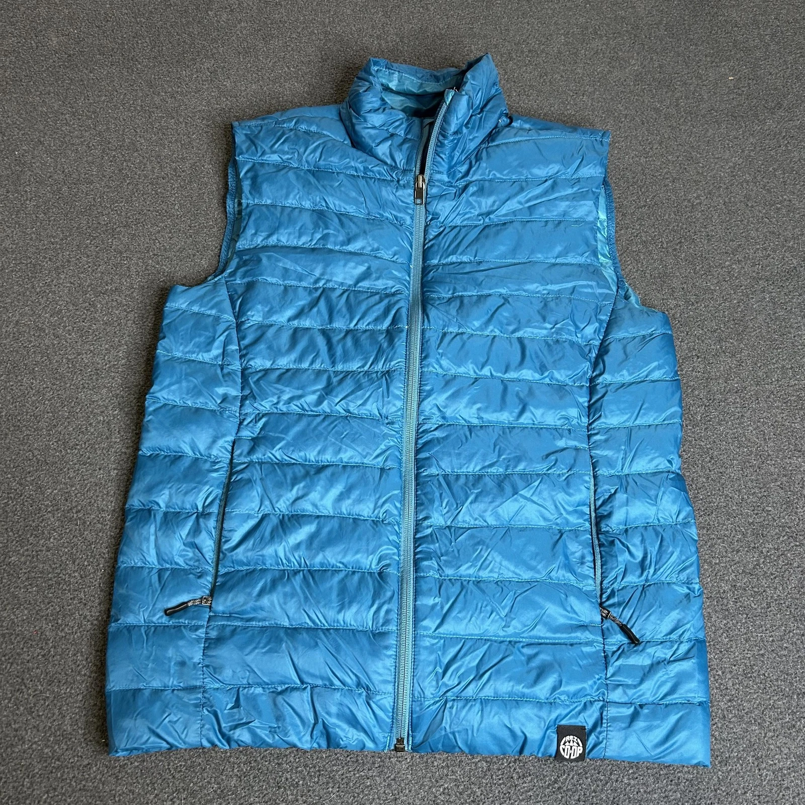 REI Co-op Vest Mens Small Blue Down Quilted Full Zip Lightweight Outdoor Hiking