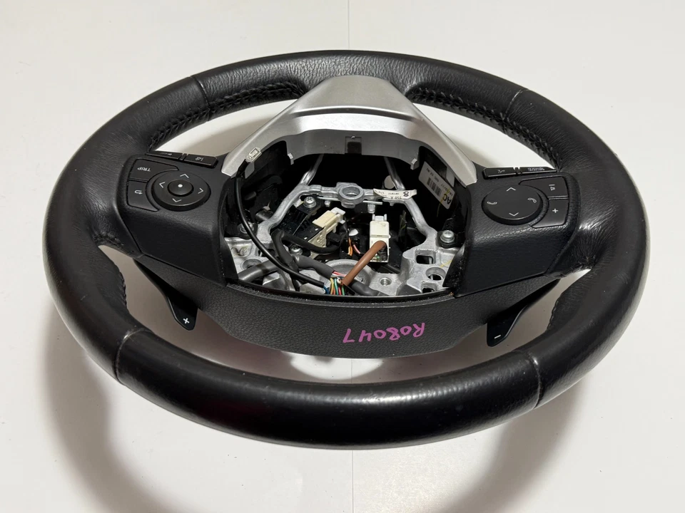 Volante Toyota Corolla 2014-2019 con interruptor de control de crucero de audio OEM. Foto 3 de 4