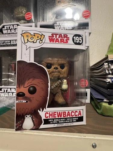 Funko Pop! Vinyl: Star Wars - Chewbacca (w/ Porgs) #195