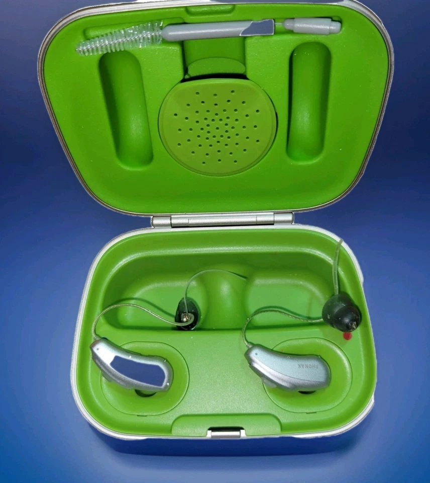 Audífonos Phonak Audeo B90-R izquierda y derecha + estuche, cable de carga, accesorios Foto 2 de 4