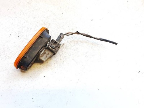 0152636 Seitenblinker (Kotflügelblinker) Vorne Rechts 3a0949117a DE2295812-71