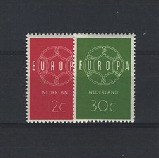 PAYS-BAS - NEDERLAND n° 708/709 neuf sans charnière